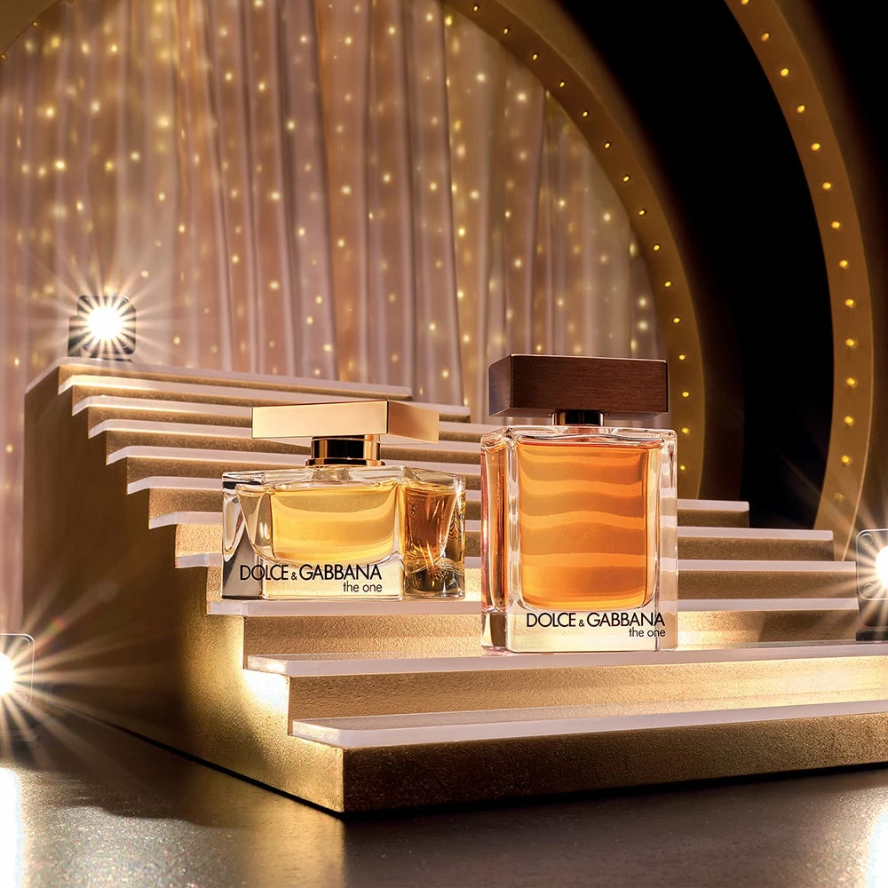 Dolce & Gabbana The One EDP 30ml + Body Lotion 50ml 2 Dolce & Gabbana The One EDP 30ml + Body Lotion 50ml - immagine 2
